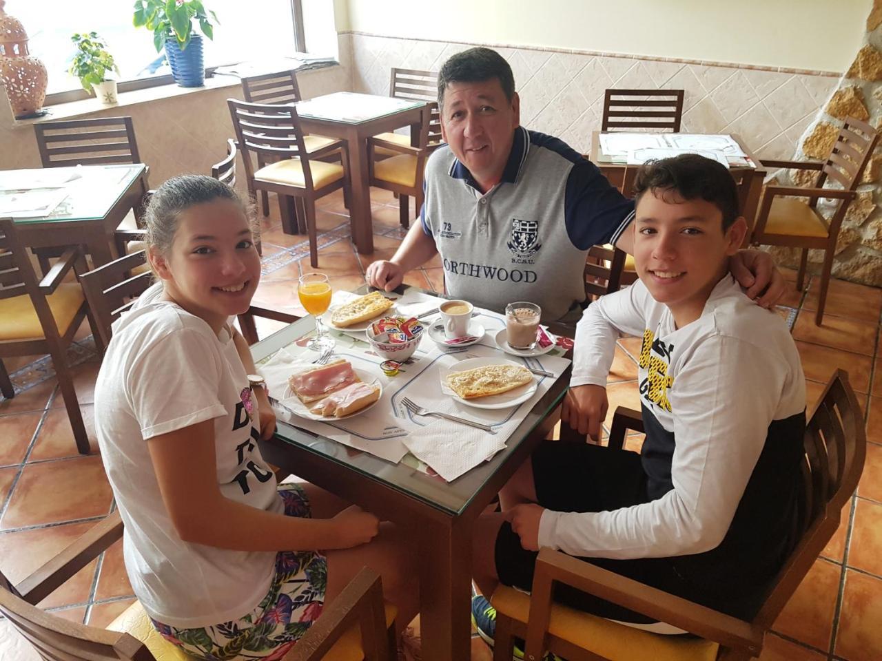 Hostal Palomares Salobrena Ngoại thất bức ảnh